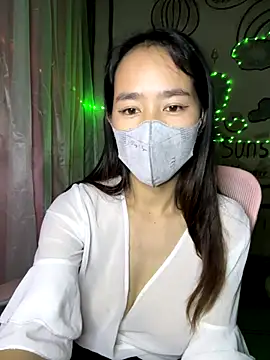 TiNa 04 online show from 10/03/25, 11:07