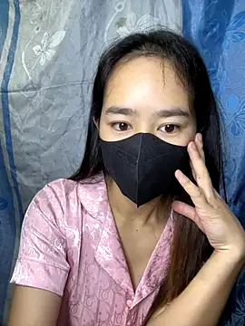 TiNa 04 online show from 10/21/25, 10:54