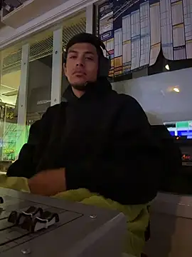 Snapshot of StrokingDaddy4 chatting on 11/10/25, 11:20 StrokingDaddy4 online show from 11/10/25, 11:20