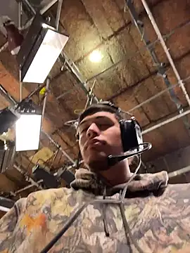 Snapshot of StrokingDaddy4 chatting on 11/11/25, 11:21 StrokingDaddy4 online show from 11/11/25, 11:21