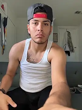 Snapshot of StrokingDaddy4 chatting on 12/13/25, 07:53 StrokingDaddy4 online show from 12/13/25, 07:53