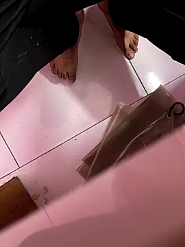 Snapshot of SexyImran chatting on 10/29/25, 10:06 SexyImran online show from 10/29/25, 10:06