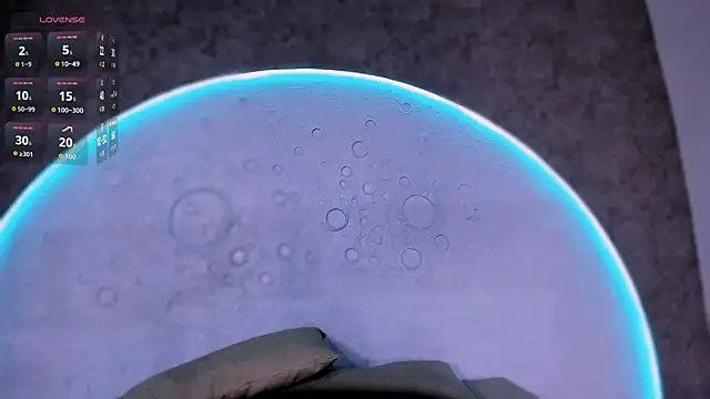 Snapshot of ReinaChloe chatting on 11/15/25, 04:03 ReinaChloe online show from 11/15/25, 04:03