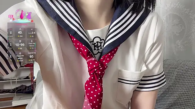 Snapshot of Yiyi-707 chatting on 11/18/25, 12:31 Yiyi-707 online show from 11/18/25, 12:31