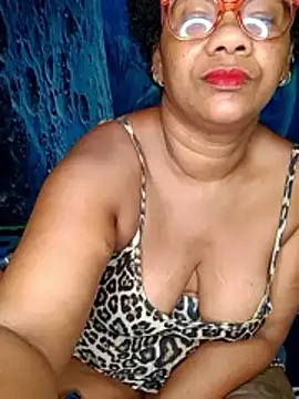 Snapshot of analgetica chatting on 11/06/25, 11:33 analgetica online show from 11/06/25, 11:33