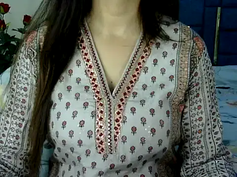 Rumi cute online show from 05/11/26, 05:54