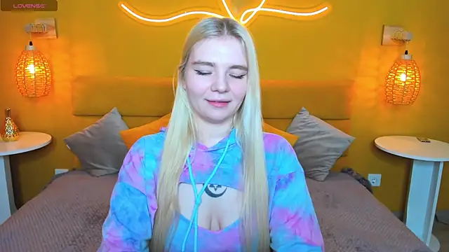 RuthBryant online show from 11/09/25, 01:04