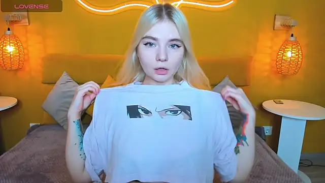 RuthBryant online show from 11/21/25, 12:32