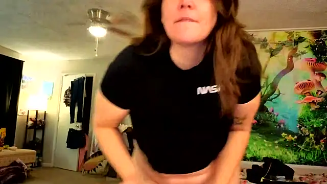 Snapshot of Princess__Kitty__ chatting on 11/23/25, 11:43 Princess Kitty online show from 11/23/25, 11:43