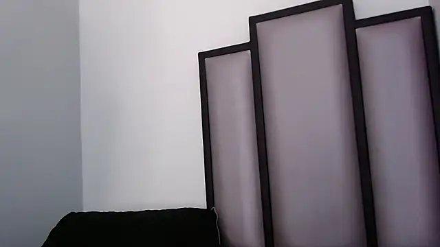 Snapshot of Lucy-23 chatting on 11/09/25, 05:22 Lucy-23 online show from 11/09/25, 05:22