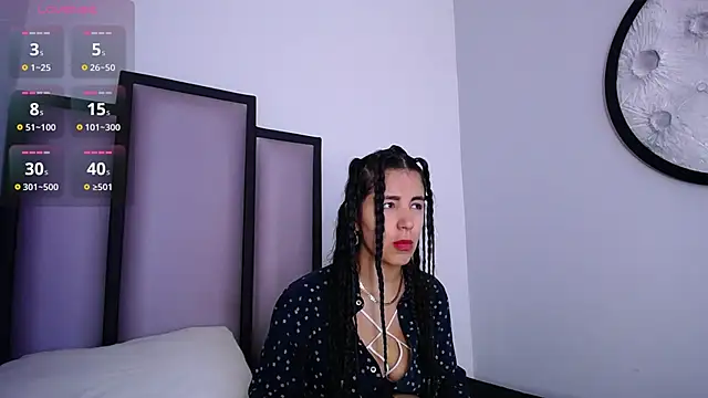 Snapshot of Lucy-23 chatting on 11/23/25, 04:23 Lucy-23 online show from 11/23/25, 04:23