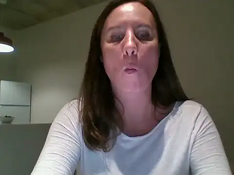 ALICAINWONDERLAND online show from 10/01/25, 04:46