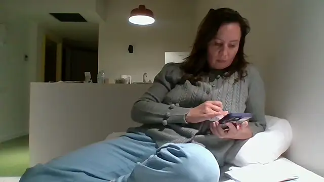 ALICAINWONDERLAND online show from 10/13/25, 08:09