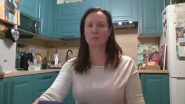 ALICAINWONDERLAND online show from 12/02/25, 06:03