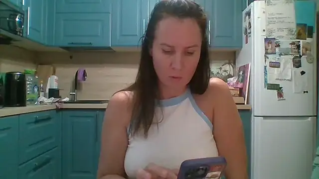 ALICAINWONDERLAND online show from 12/13/25, 07:53