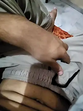 coupleyug online show from 09/18/25, 05:59