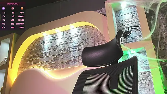 Snapshot of dominic_de_luca chatting on 10/30/25, 03:30 dominic de luca online show from 10/30/25, 03:30