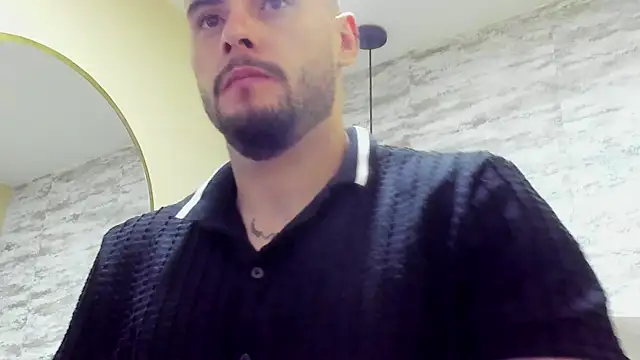 Snapshot of dominic_de_luca chatting on 06/20/26, 11:24 dominic de luca online show from 06/20/26, 11:24