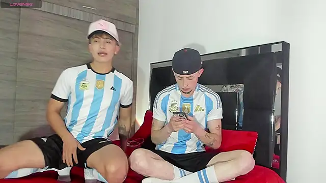 Snapshot of Saimonvela chatting on 12/04/25, 06:01 Saimonvela online show from 12/04/25, 06:01