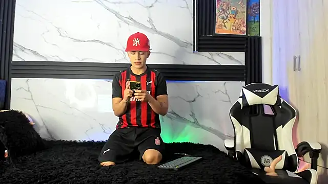 Snapshot of Saimonvela chatting on 12/05/25, 06:33 Saimonvela online show from 12/05/25, 06:33