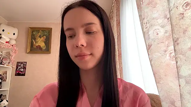 Snapshot of AxyKitten chatting on 10/08/25, 12:47 AxyKitten online show from 10/08/25, 12:47