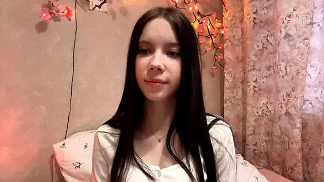 Snapshot of AxyKitten chatting on 11/26/25, 12:17 AxyKitten online show from 11/26/25, 12:17