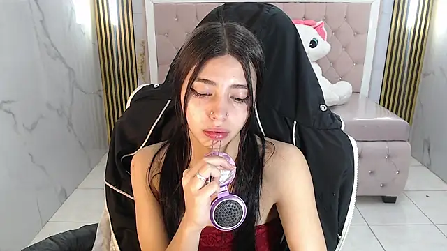 Snapshot of alehp_rose_s chatting on 12/05/25, 01:20 alehp rose s online show from 12/05/25, 01:20