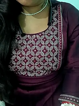 Snapshot of Anjali-bhabhi chatting on 11/06/25, 05:30 Anjali-bhabhi online show from 11/06/25, 05:30