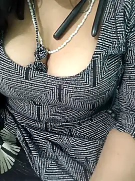 Snapshot of Anjali-bhabhi chatting on 11/09/25, 08:12 Anjali-bhabhi online show from 11/09/25, 08:12