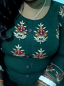 Snapshot of Anjali-bhabhi chatting on 11/14/25, 05:33 Anjali-bhabhi online show from 11/14/25, 05:33