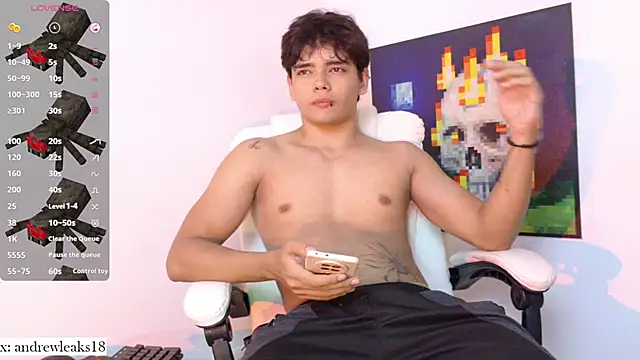 Snapshot of an_drew18 chatting on 11/04/25, 09:03 an drew18 online show from 11/04/25, 09:03