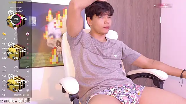 Snapshot of an_drew18 chatting on 12/01/25, 12:32 an drew18 online show from 12/01/25, 12:32