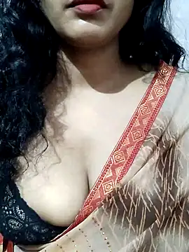 Snapshot of spicysuhana chatting on 09/17/25, 10:33 spicysuhana online show from 09/17/25, 10:33