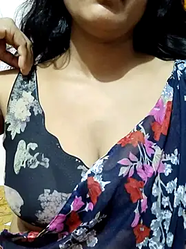 Snapshot of spicysuhana chatting on 10/04/25, 05:55 spicysuhana online show from 10/04/25, 05:55