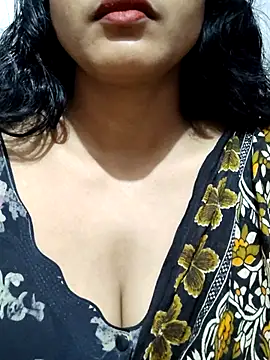 Snapshot of spicysuhana chatting on 10/11/25, 10:19 spicysuhana online show from 10/11/25, 10:19