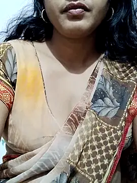 Snapshot of spicysuhana chatting on 11/06/25, 12:00 spicysuhana online show from 11/06/25, 12:00