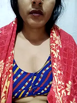 Snapshot of spicysuhana chatting on 11/17/25, 11:10 spicysuhana online show from 11/17/25, 11:10