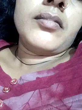 Snapshot of spicysuhana chatting on 11/20/25, 12:22 spicysuhana online show from 11/20/25, 12:22