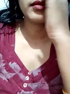 Snapshot of spicysuhana chatting on 11/27/25, 12:35 spicysuhana online show from 11/27/25, 12:35