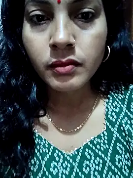 Snapshot of spicysuhana chatting on 12/16/25, 12:48 spicysuhana online show from 12/16/25, 12:48