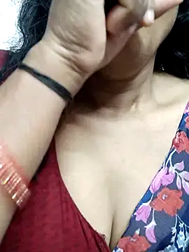 Snapshot of spicysuhana chatting on 02/04/26, 12:27 spicysuhana online show from 02/04/26, 12:27
