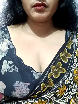 Snapshot of spicysuhana chatting on 03/21/26, 05:49 spicysuhana online show from 03/21/26, 05:49