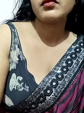 Snapshot of spicysuhana chatting on 04/20/26, 08:21 spicysuhana online show from 04/20/26, 08:21