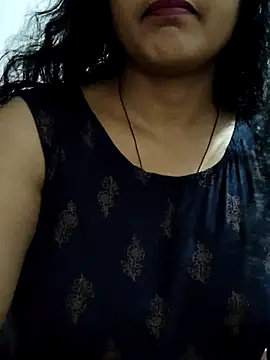 Snapshot of spicysuhana chatting on 05/22/26, 01:57 spicysuhana online show from 05/22/26, 01:57