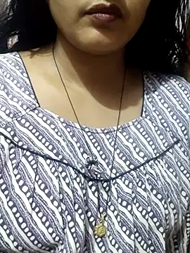 Snapshot of spicysuhana chatting on 06/19/26, 06:51 spicysuhana online show from 06/19/26, 06:51