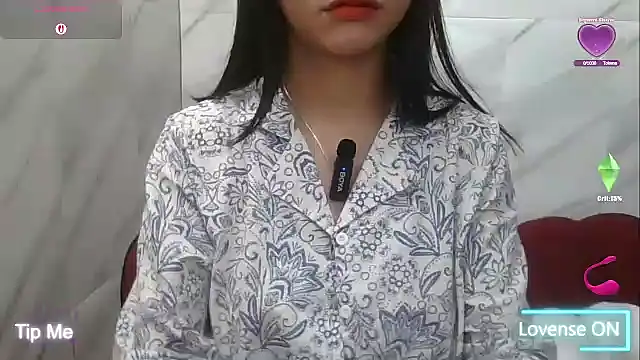 Voyerra g online show from 12/04/25, 01:59