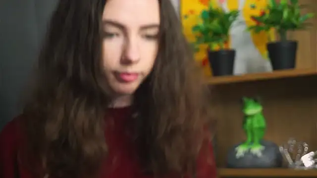 DeneenTurja online show from 09/28/25, 10:20