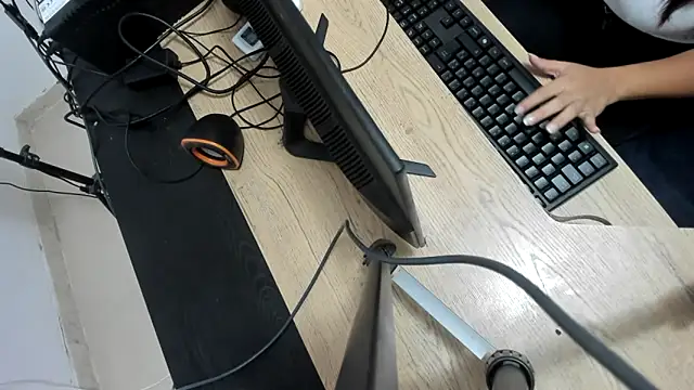 Tatihot69 online show from 11/24/25, 08:30