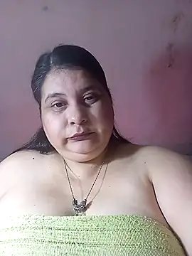 Snapshot of Ayma1983 chatting on 09/22/25, 04:53 Ayma1983 online show from 09/22/25, 04:53