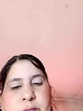 Snapshot of Ayma1983 chatting on 11/11/25, 03:56 Ayma1983 online show from 11/11/25, 03:56